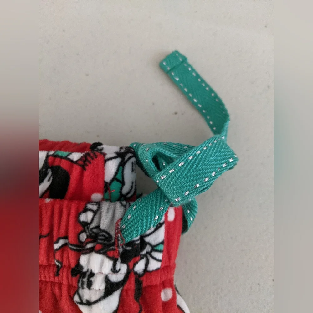 Disney Mickey Mouse Red PJ Loungewear Sleepwear Gift - Picture 12 of 12